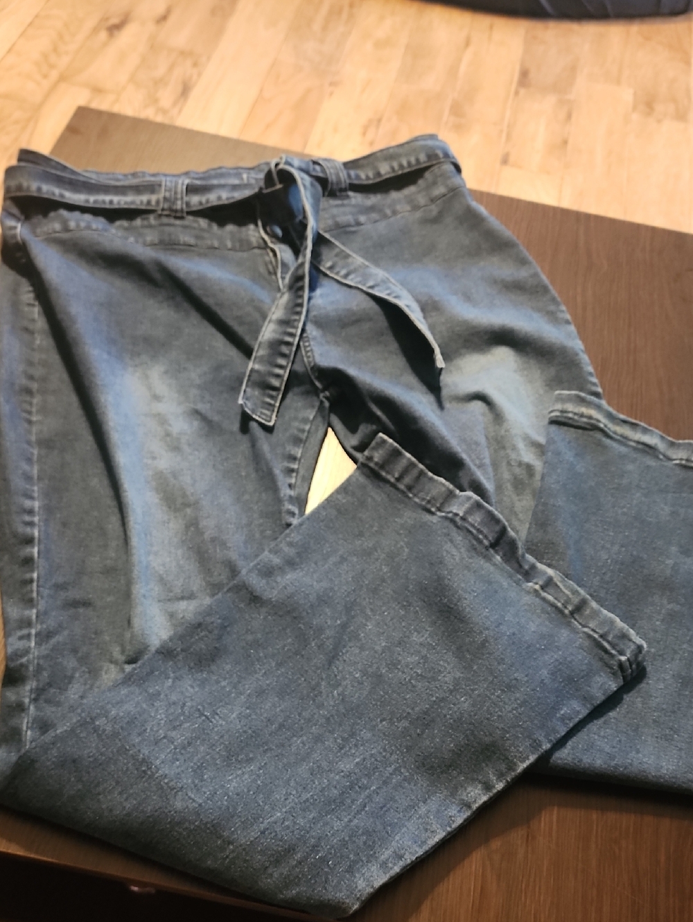 Women's Dark Blue Wide-Leg Tie-Waist Jeans